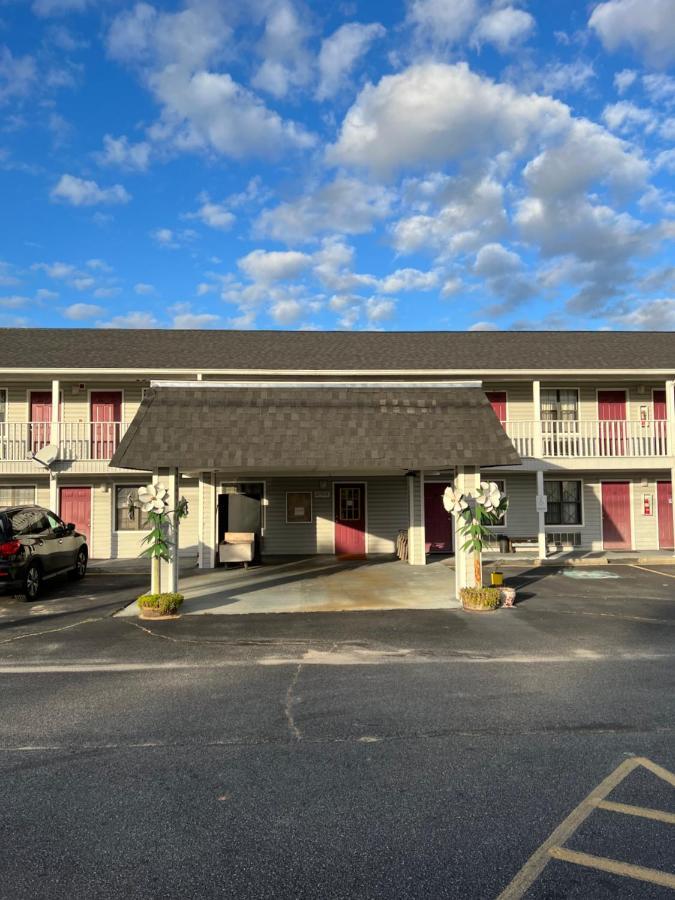 Hotel Magnolia McRae-Helena