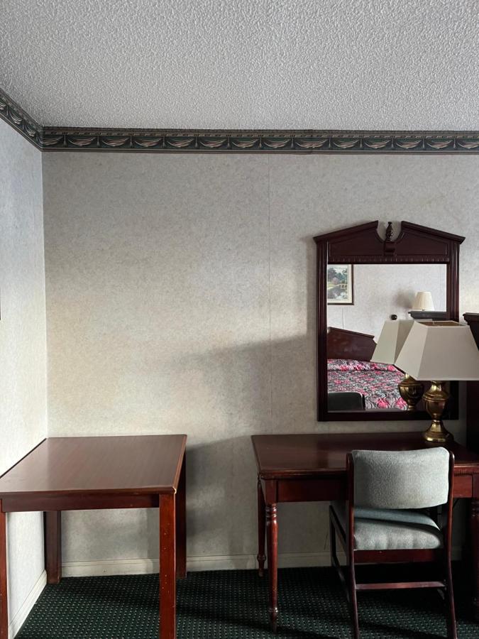 Hotel Magnolia McRae-Helena